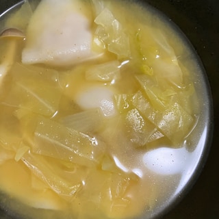 味噌カレー水餃子